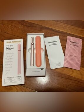 Solawave 4-in-1 Skincare Red Light Wand